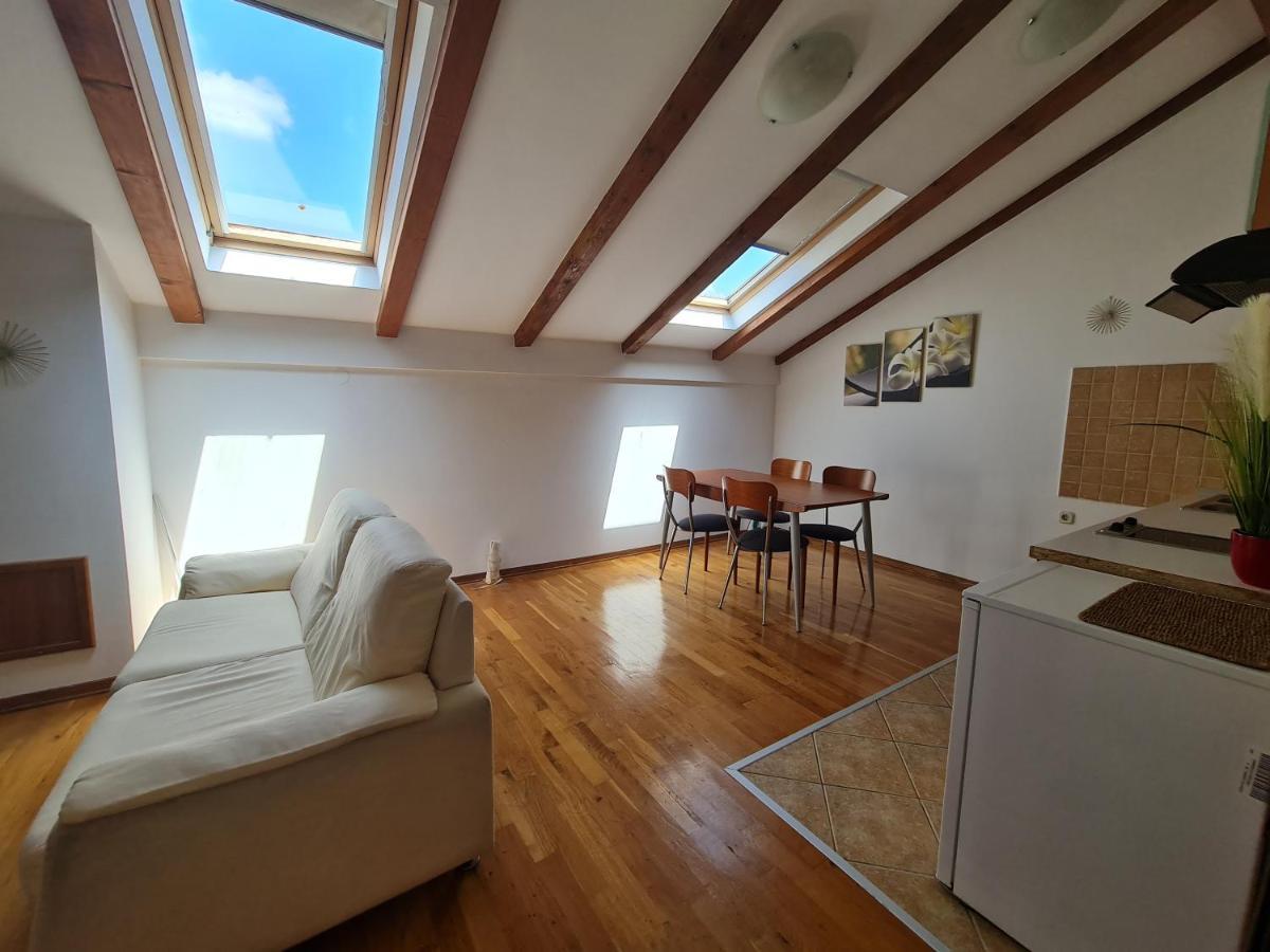 Apartments Roko ザダル エクステリア 写真